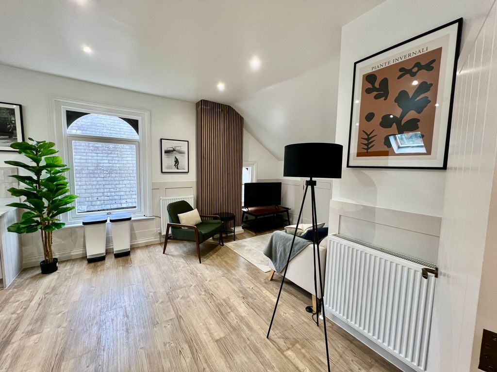 Property photo 3 of 19 Img_5509