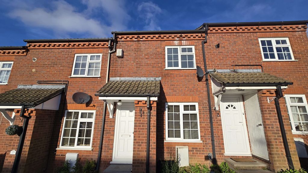 Property photo 2 of 15 Quiet Clu De Sac