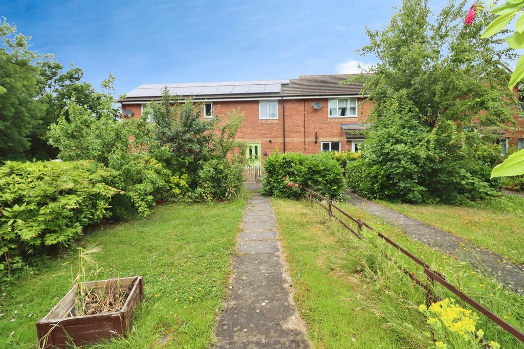 Property photo 2 of 17 Photo