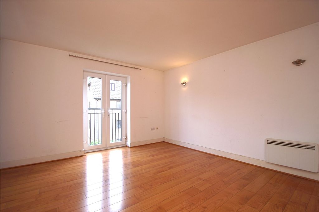 Property photo 3 of 8 Picture No. 09