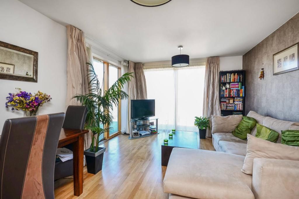 Property photo 2 of 8