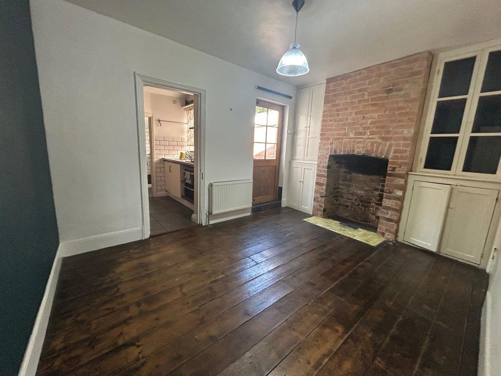 Property photo 3 of 8 Dining Room