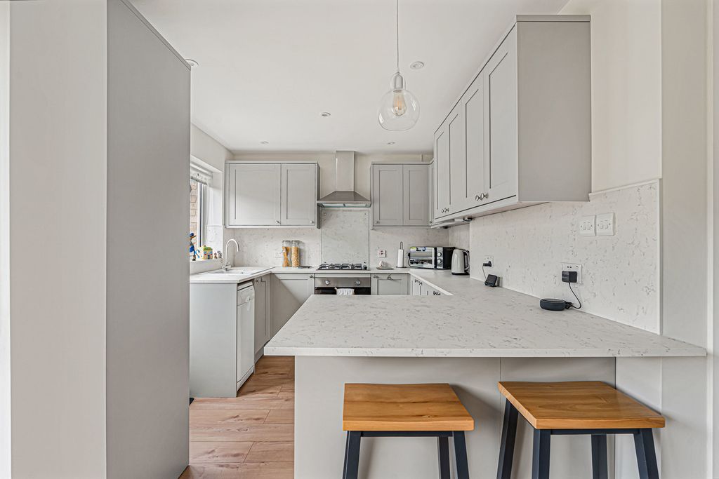 Property photo 2 of 14 12_79013.Jpg