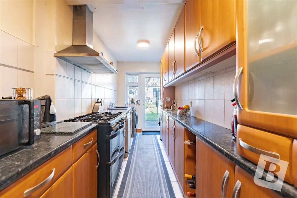 Property photo 3 of 18 Picture No. 10