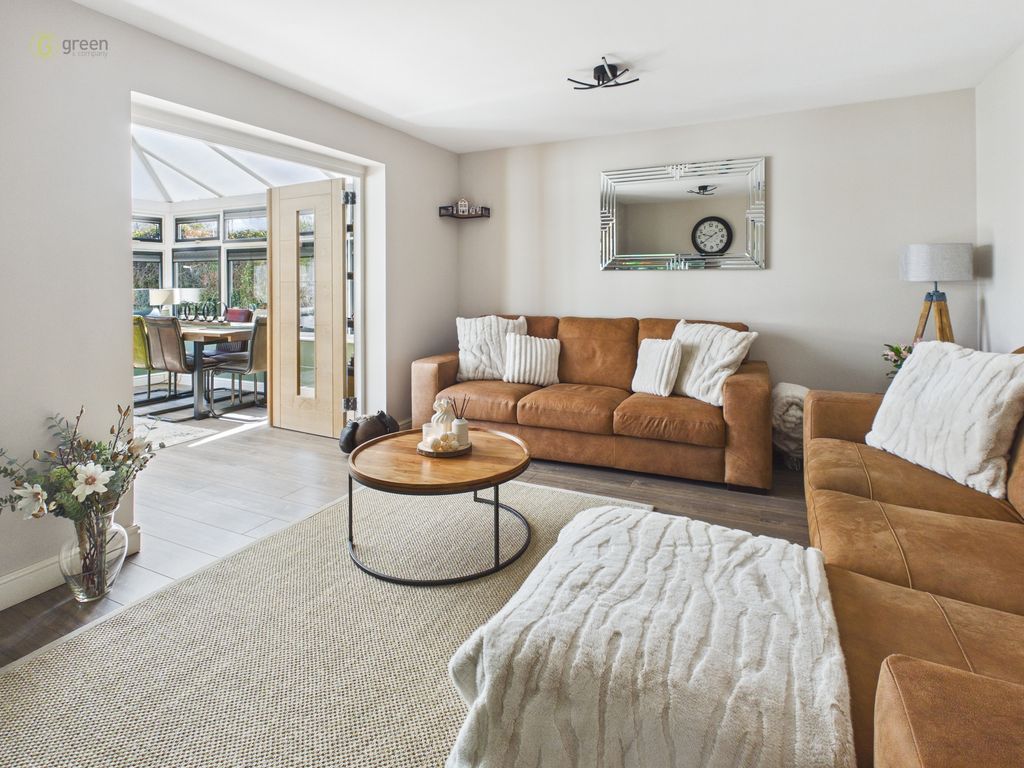 Property photo 2 of 21 142Aa51928Bf46Ebae06800B82c92c47100Cam04425G0Pr0384Still023