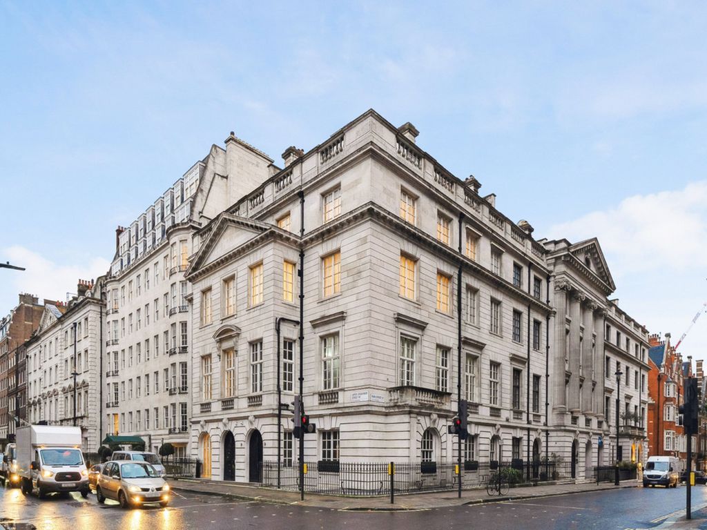 Property photo 2 of 20