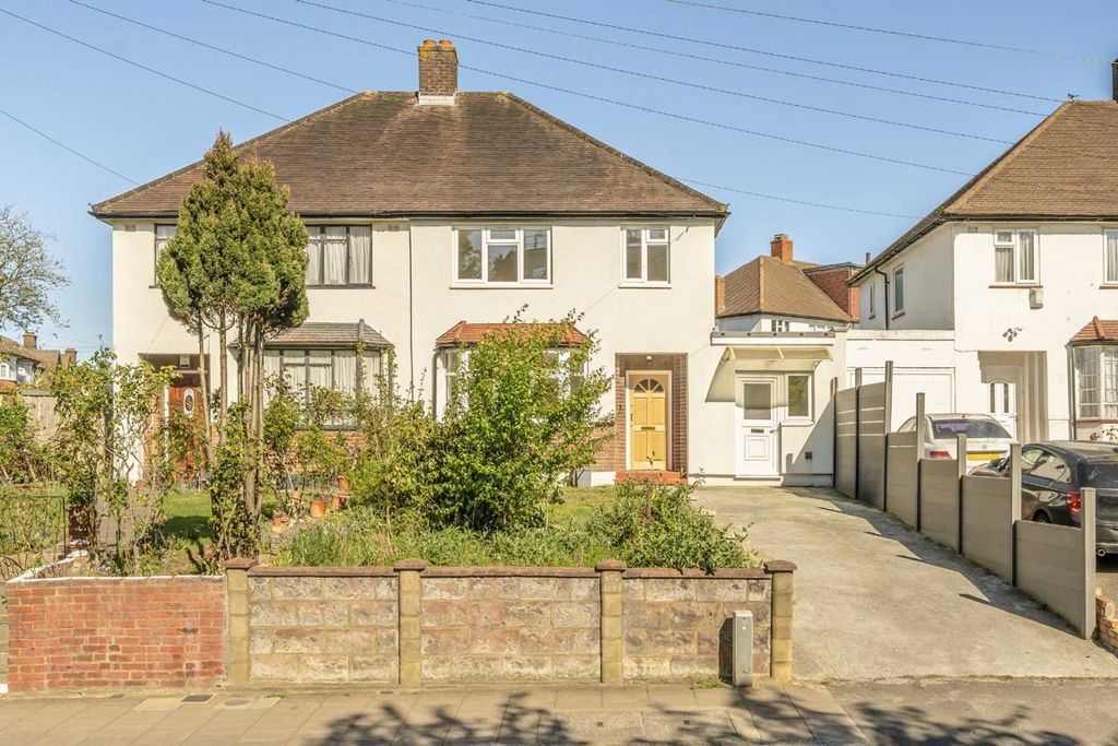 Property photo 1 of 4