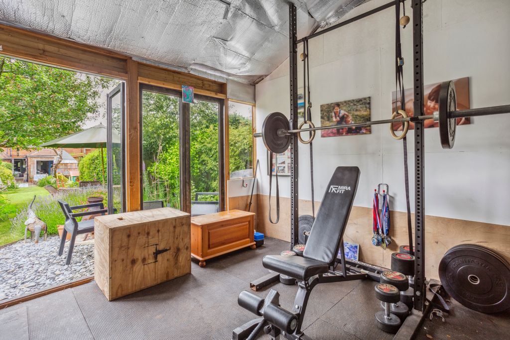 Property photo 3 of 14