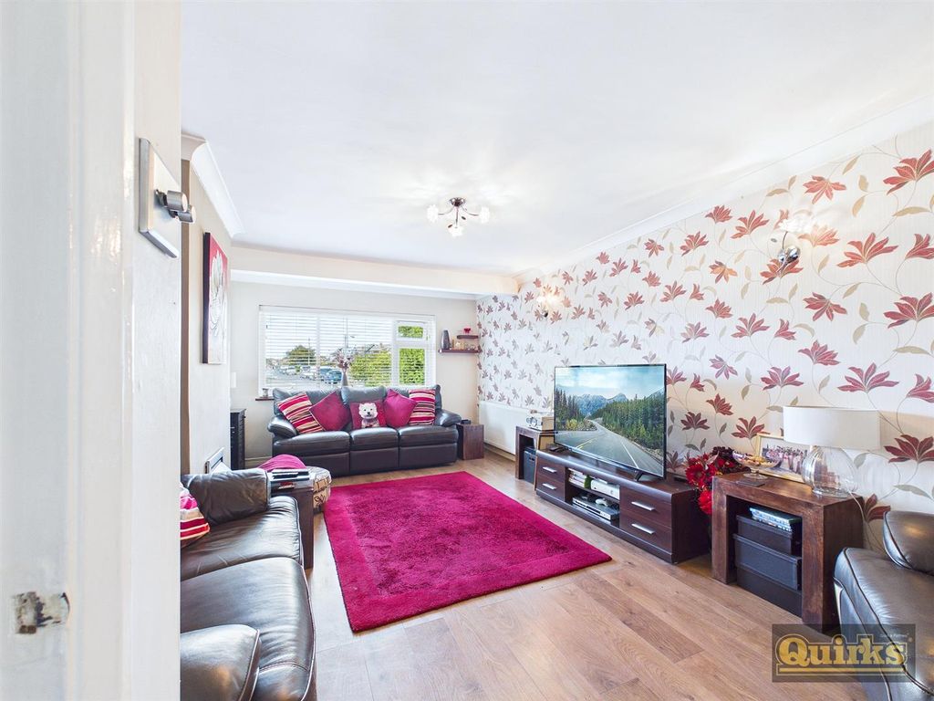 Property photo 2 of 15 Cam02342G0-Pr0215-Still002.Jpg
