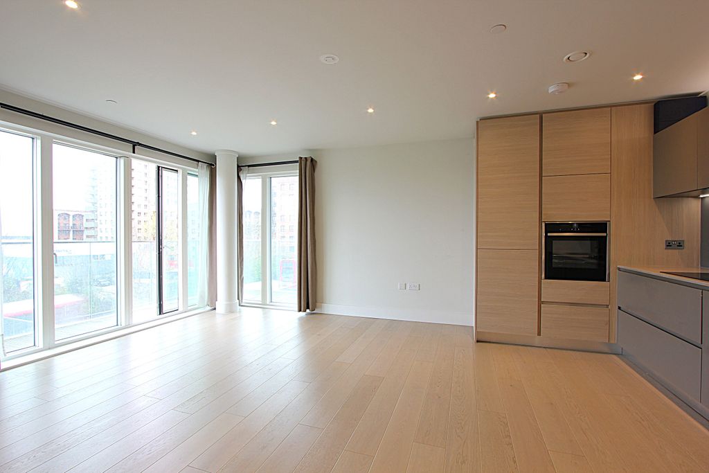 Property photo 2 of 30