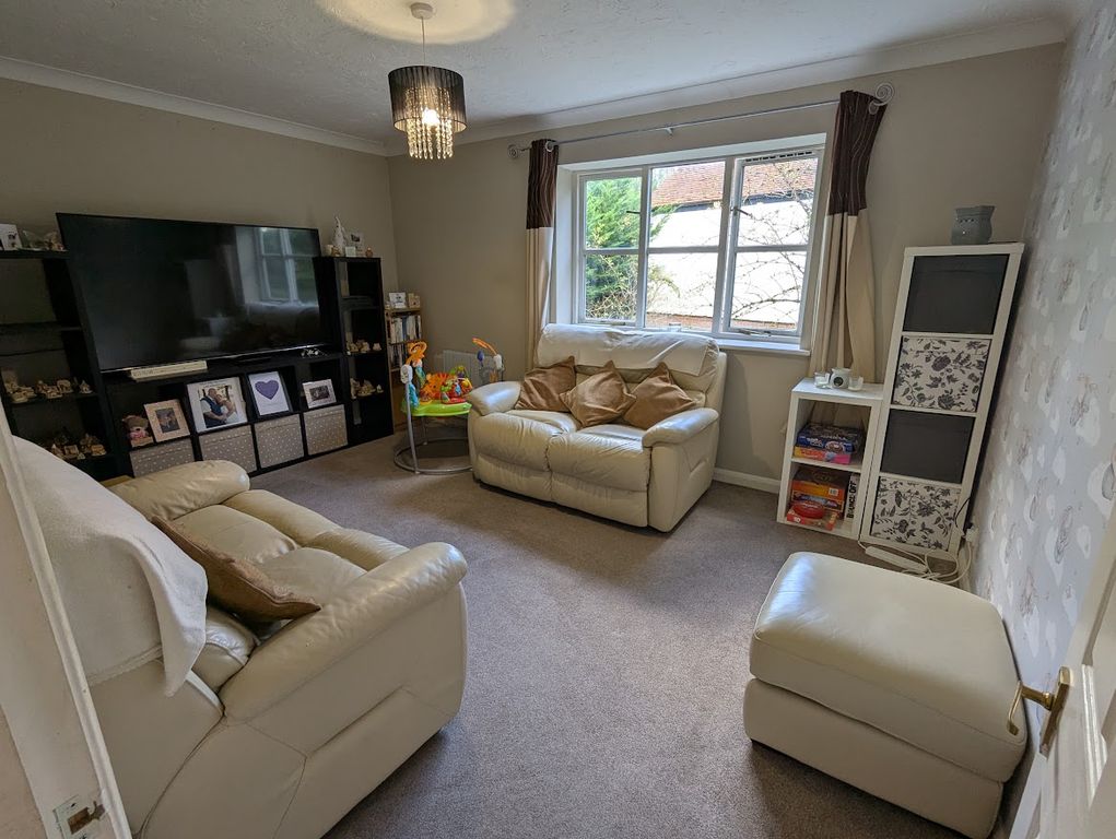 Property photo 2 of 17