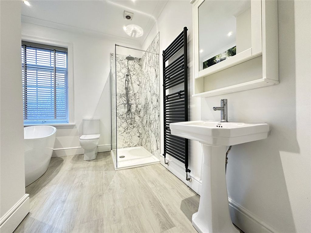 Property photo 3 of 12 Picture No. 08