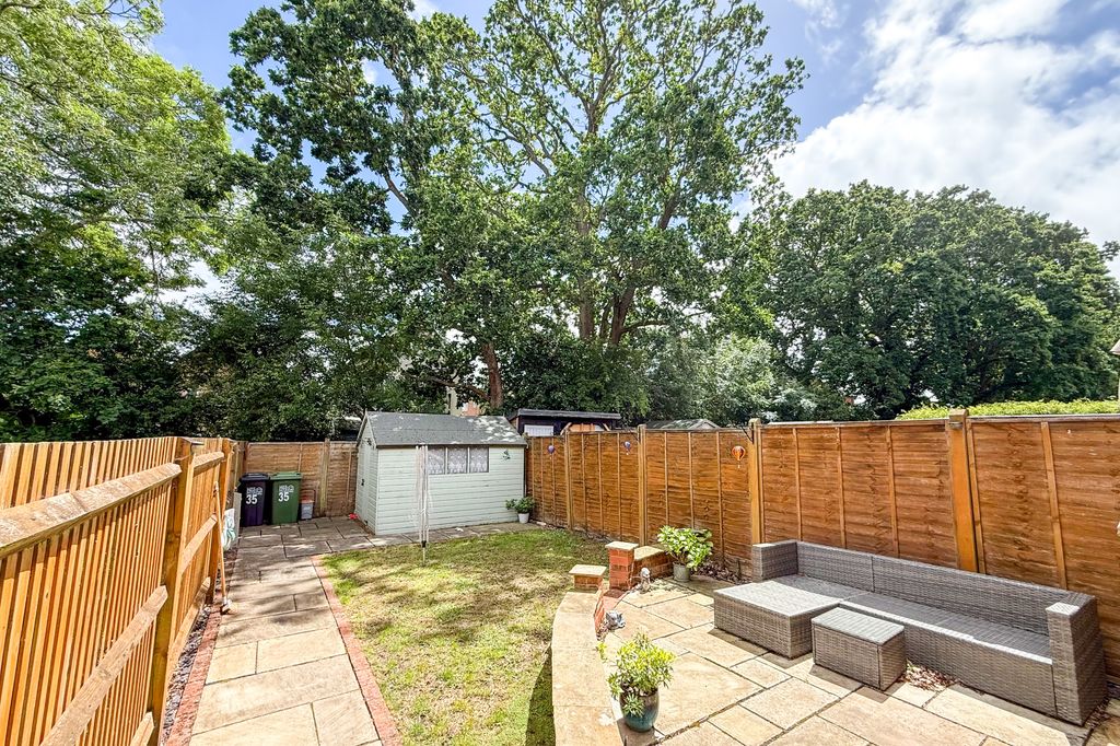 Property photo 2 of 19