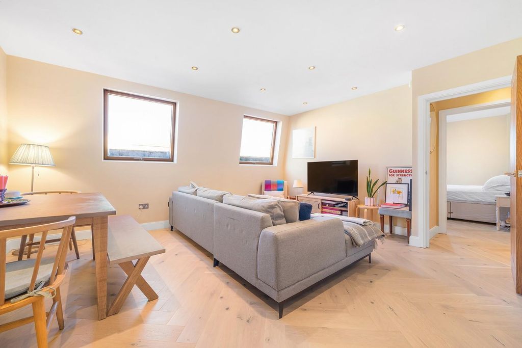 Property photo 2 of 14 Reception.Jpg