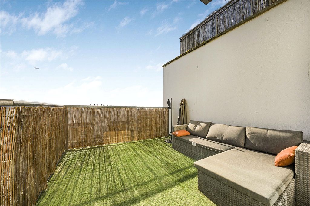 Property photo 2 of 10 Picture No. 08