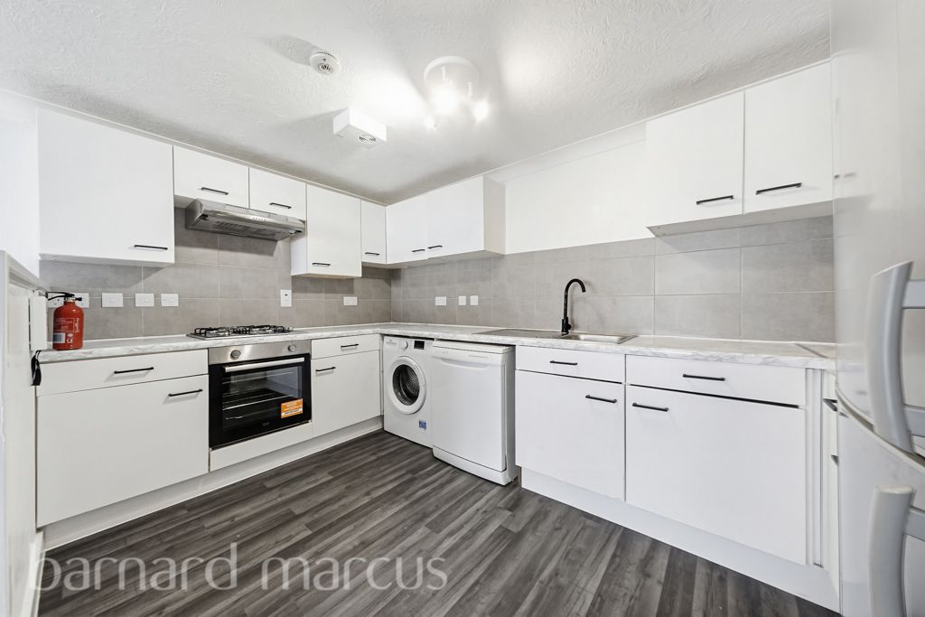 Property photo 3 of 8 Image