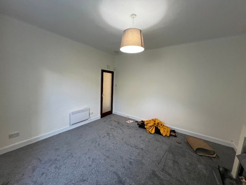 Property photo 3 of 11 Photo 3