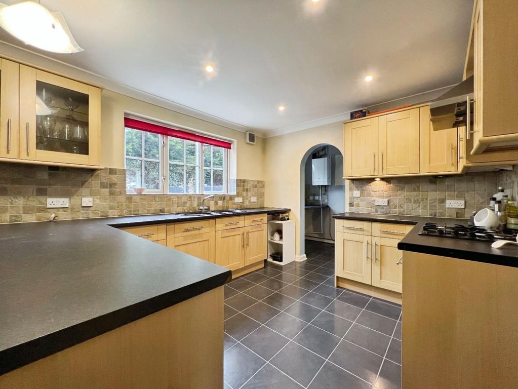 Property photo 2 of 14