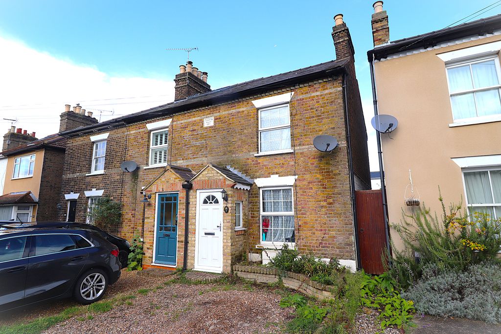 Property photo 1 of 8