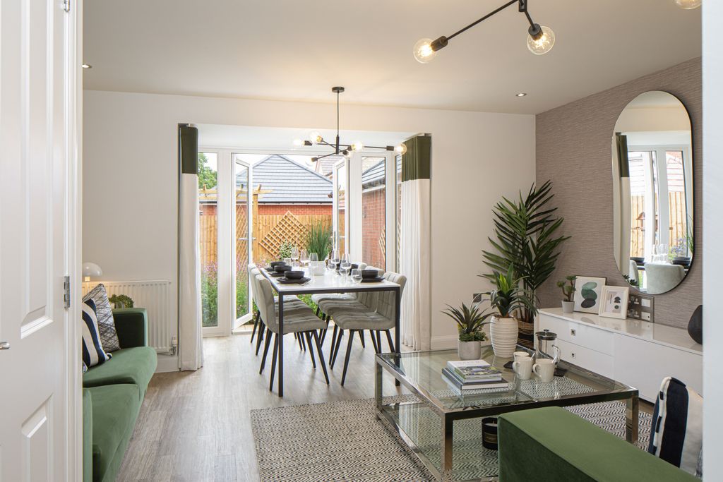 Property photo 3 of 10 Lounge In The Woodcote 4 Bedroom Home