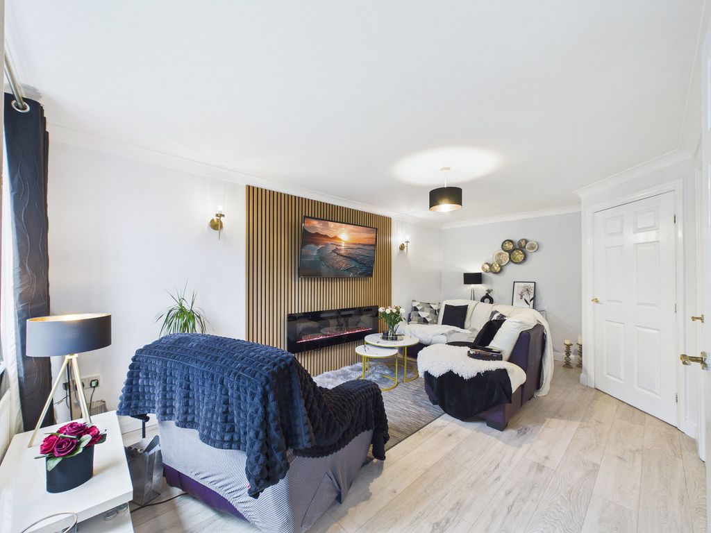 Property photo 2 of 22