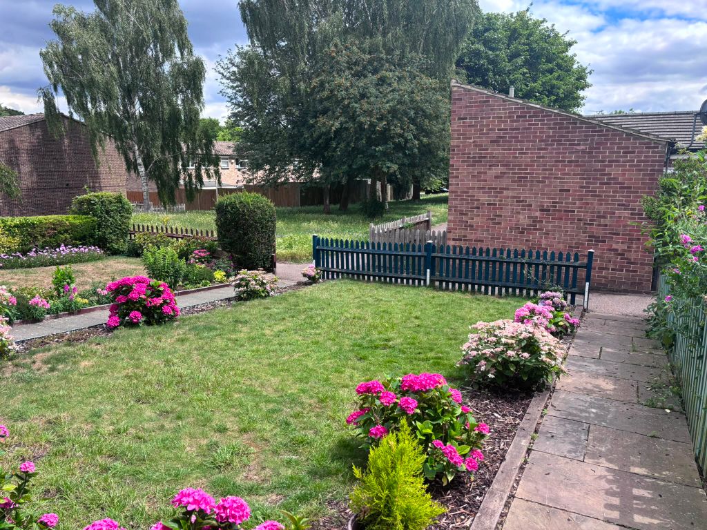 Property photo 2 of 9