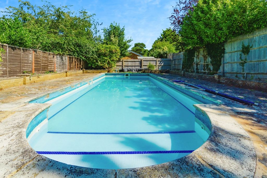 Property photo 1 of 17 Photo