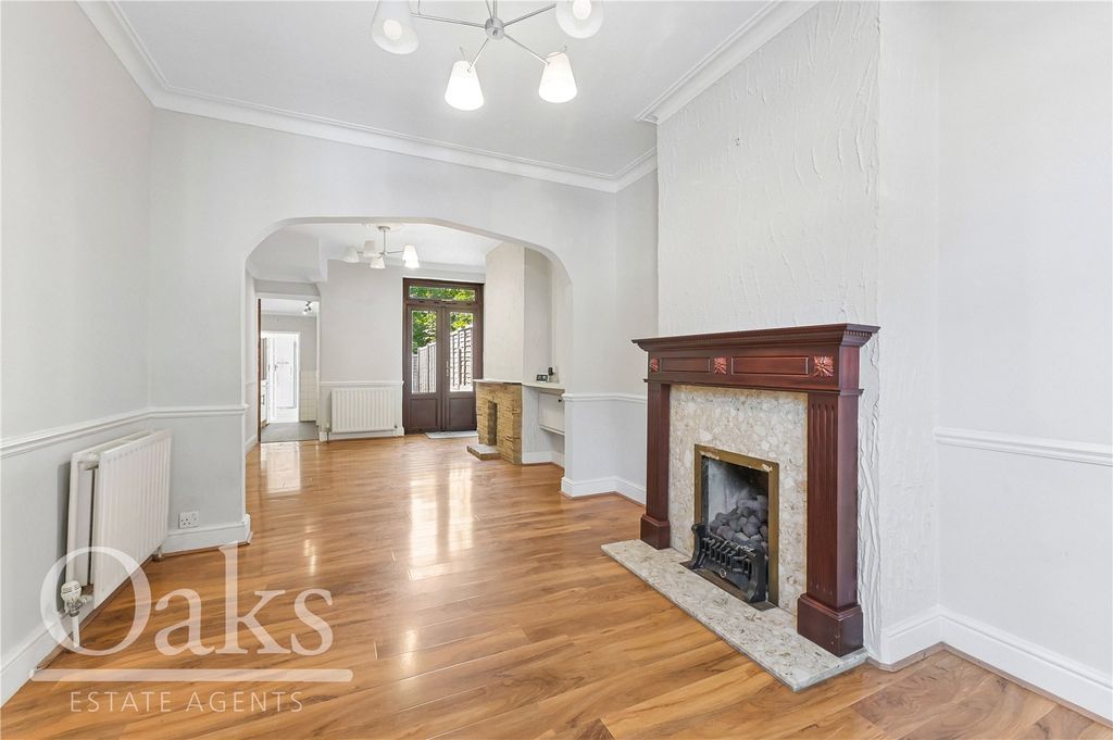 Property photo 3 of 11 Picture No. 13