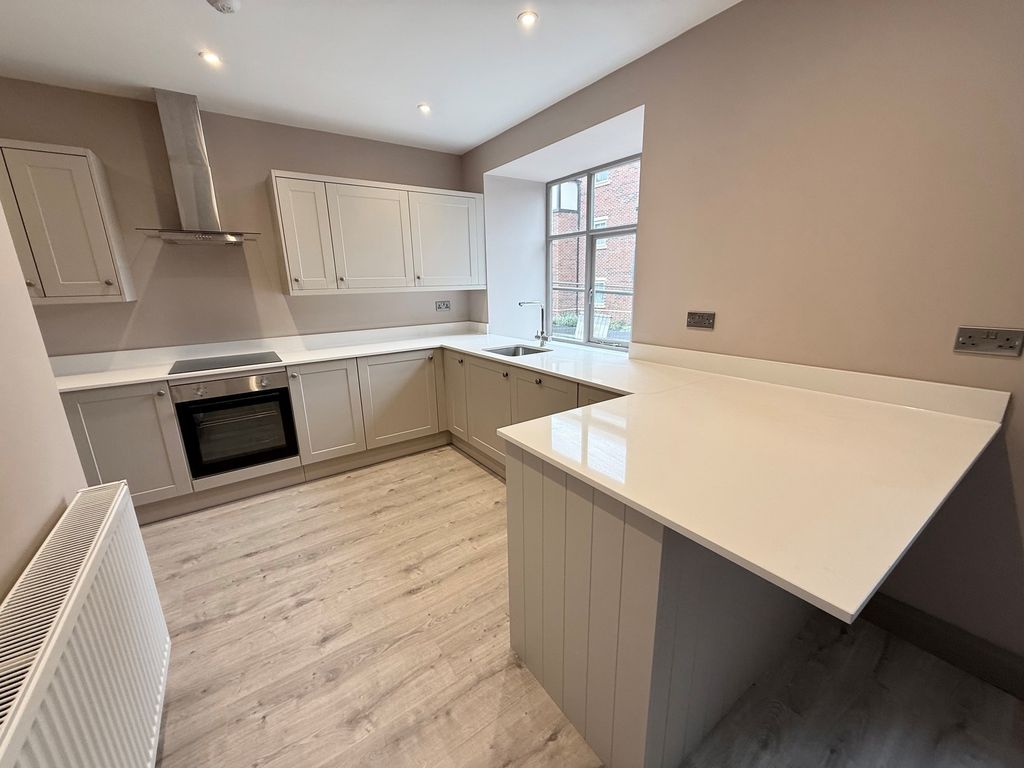 Property photo 3 of 13 Kitchen