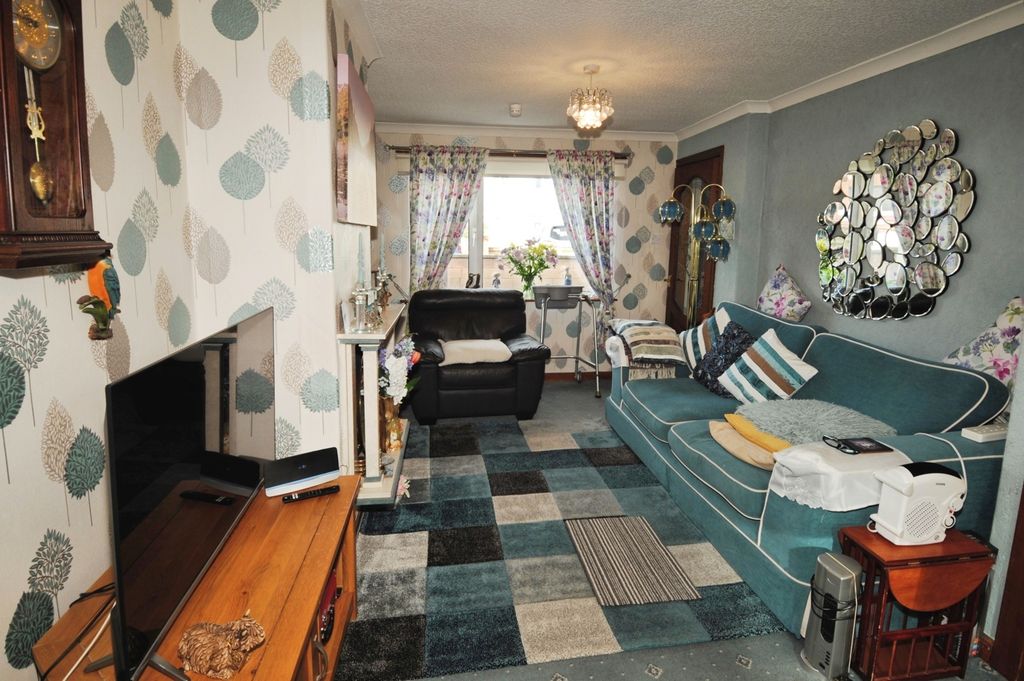 Property photo 2 of 16 Photo