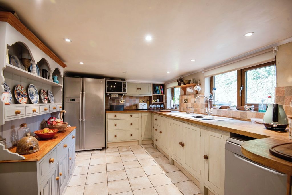 Property photo 2 of 17 Photography