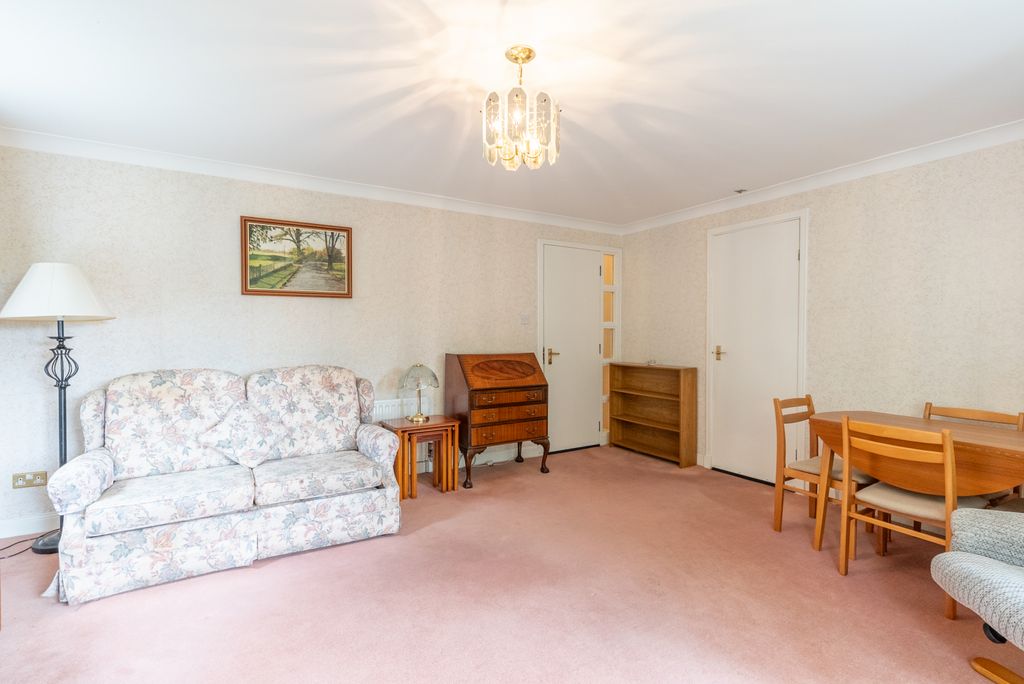 Property photo 3 of 27 Gallery