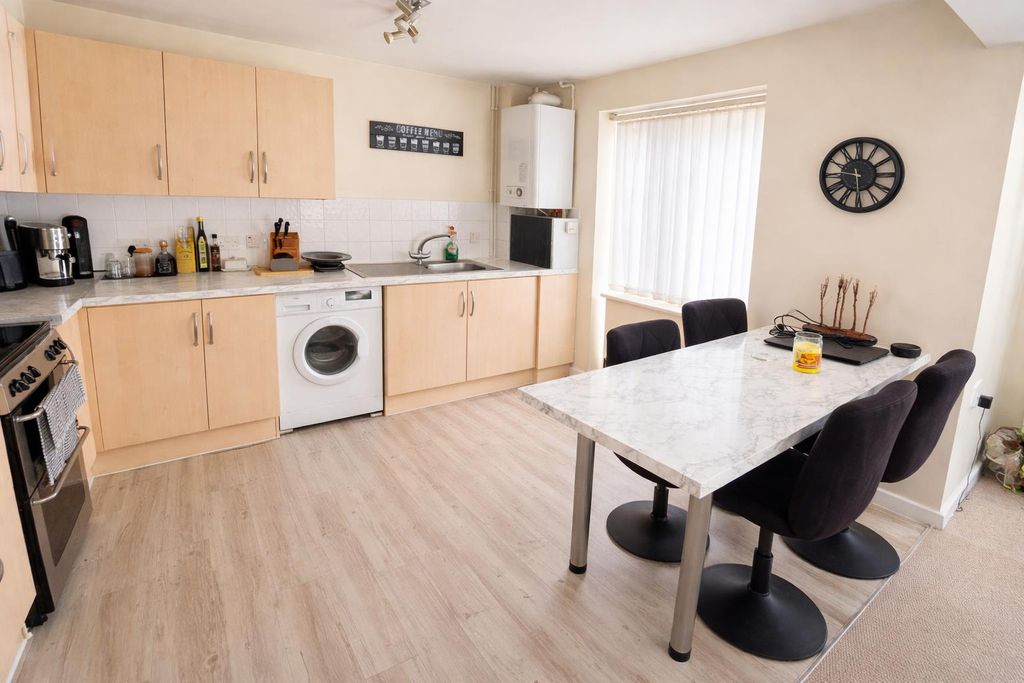 Property photo 3 of 6 Kitchen Diner.Png