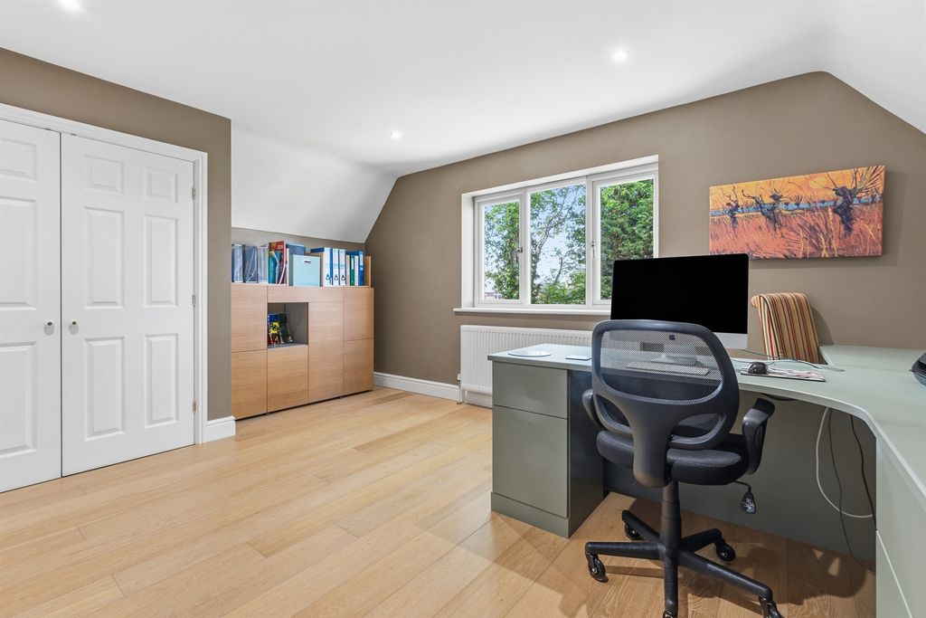 Additional image 14 of 5 bed detached house for saleMill Close, Peakirk, Peterborough PE6