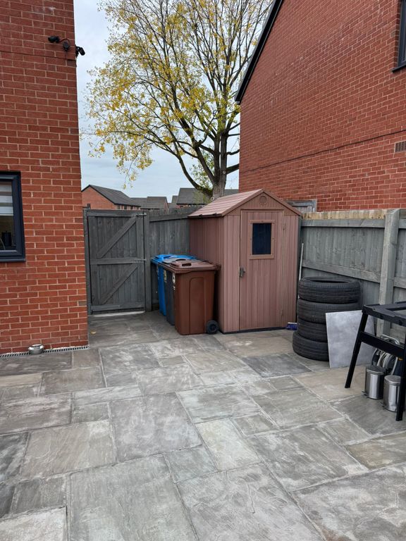 Property photo 3 of 24