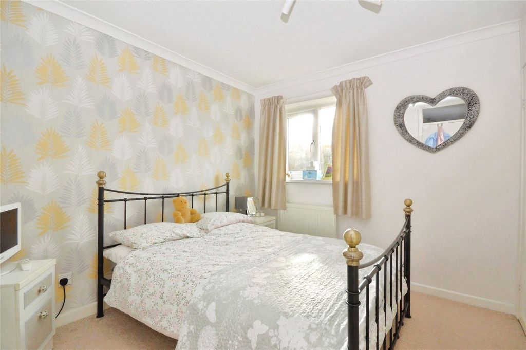 Property photo 2 of 11 2 - Picture No. 28