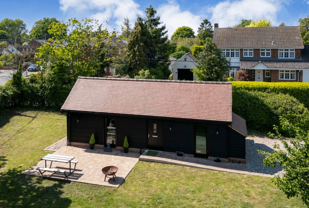 Property photo 1 of 22