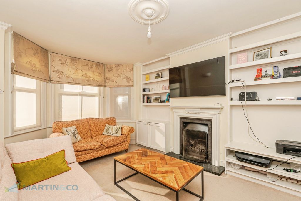 Property photo 2 of 15 Gu240Ah-Fa-Dsc07834