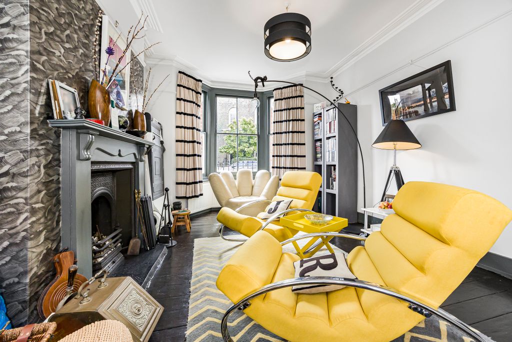 Property photo 3 of 15