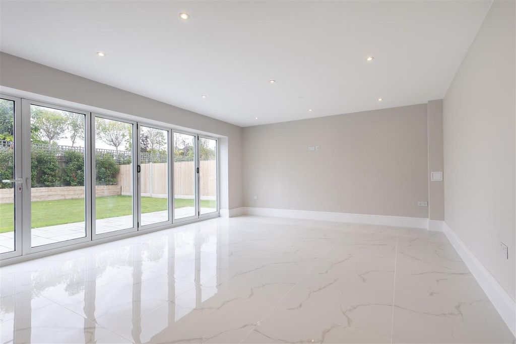 Property photo 3 of 14 Plot 1 Mott Street (12).Jpg