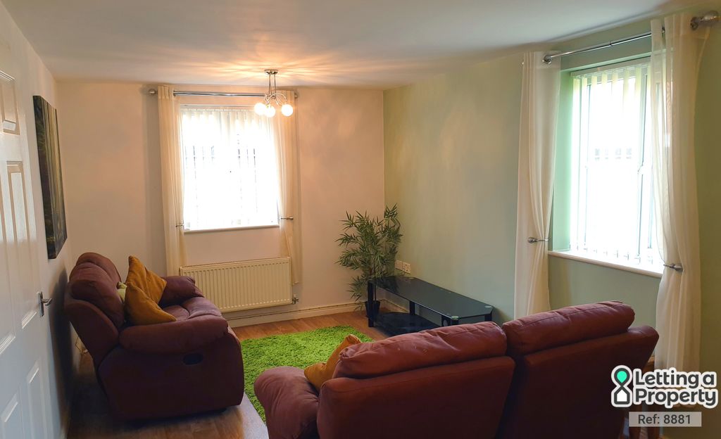 Property photo 2 of 24