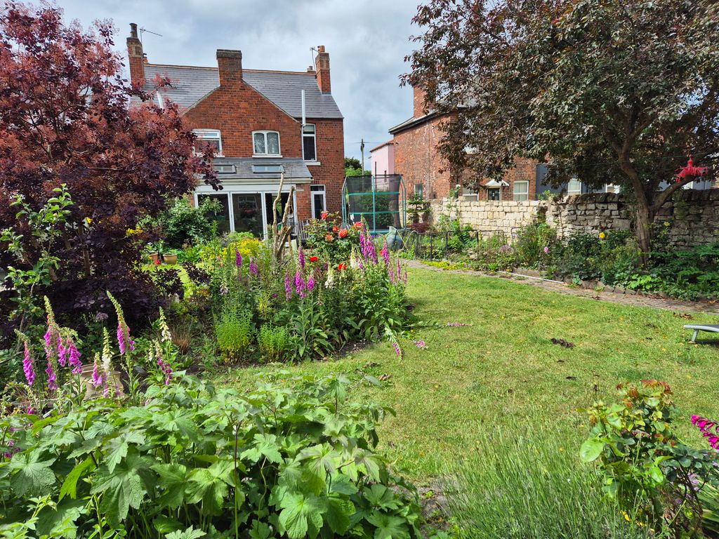 Property photo 2 of 42 1000013191