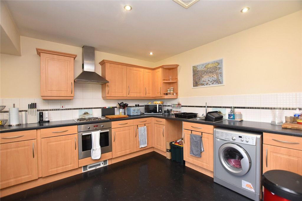 Property photo 3 of 14 Picture No. 20