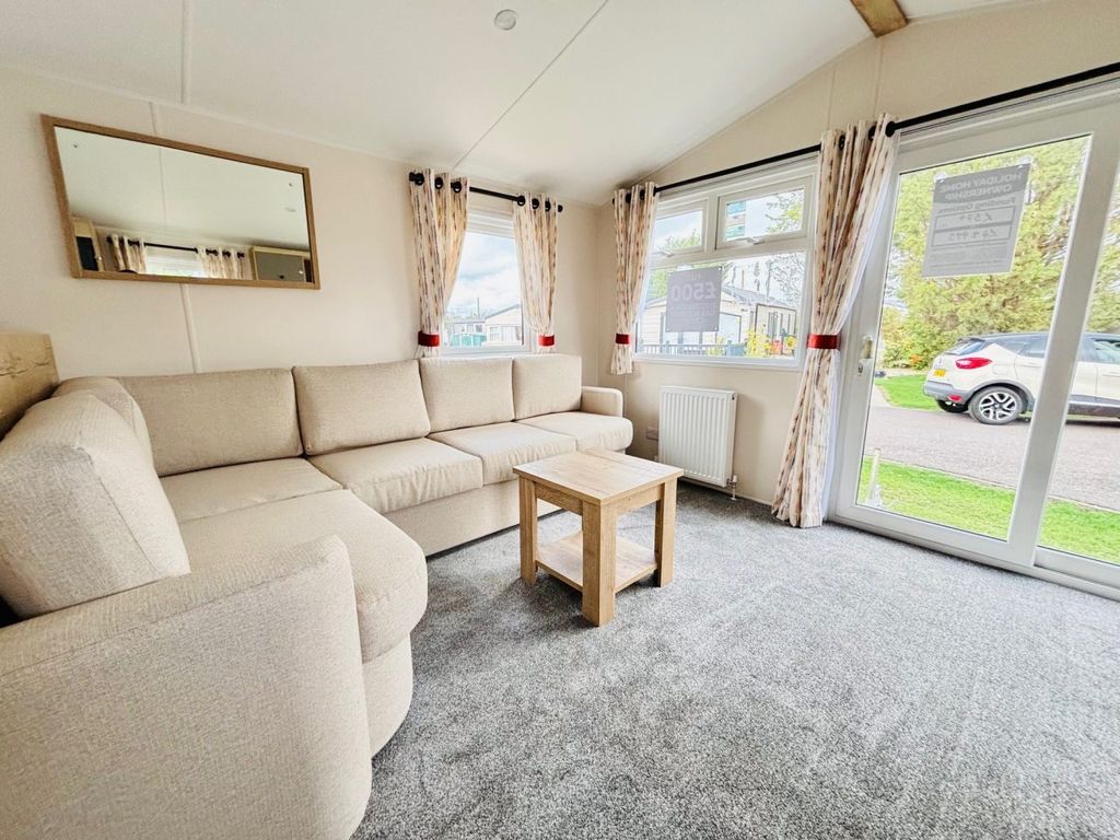 Property photo 3 of 17 Willerby Rio 2025 Car0064019 132683300.Jpeg