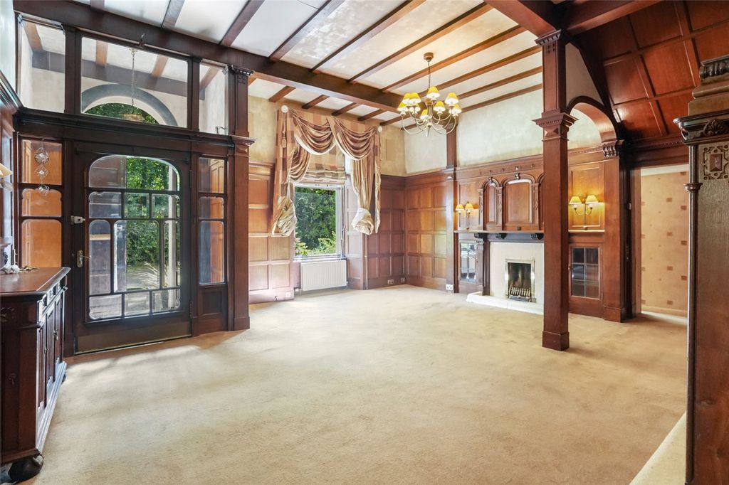 Property photo 2 of 21 Hall