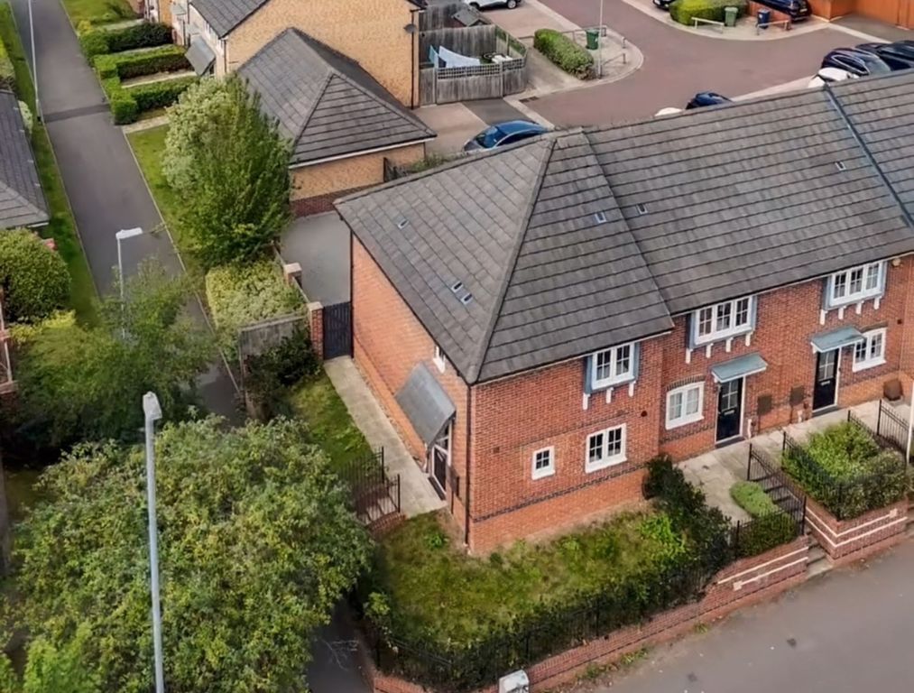 Property photo 1 of 12 External