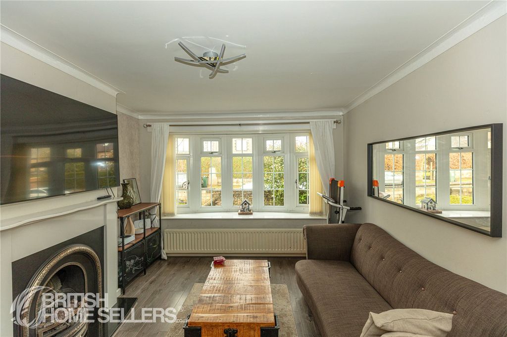 Property photo 3 of 25 Picture No. 27