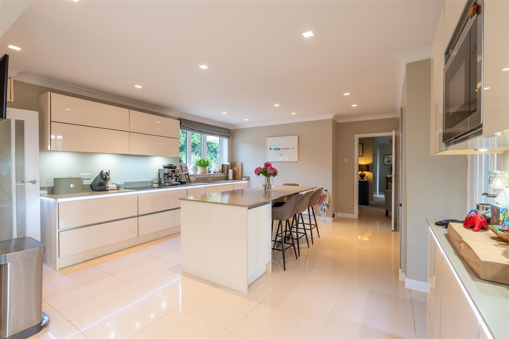 Property photo 3 of 29 High-Meadow-16.Jpg