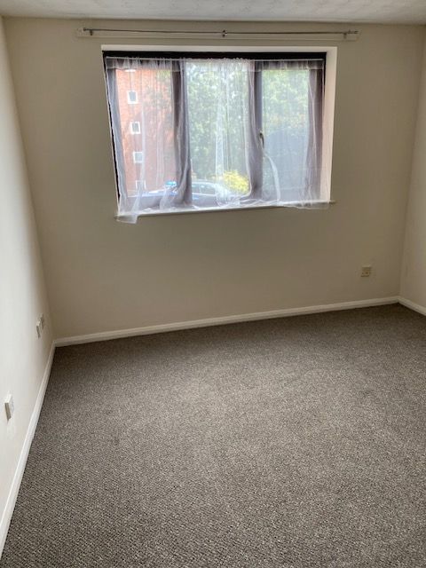 Property photo 3 of 4