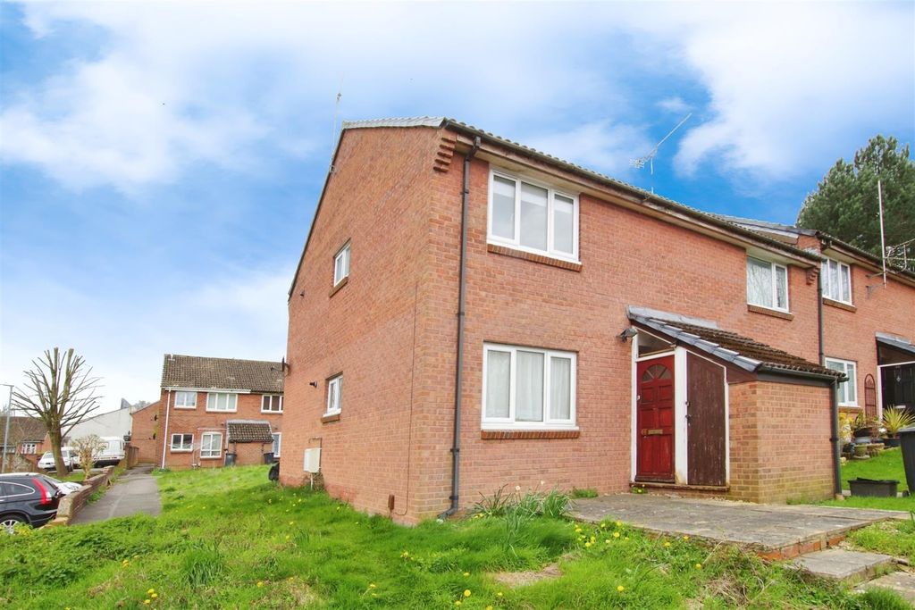 Property photo 1 of 10